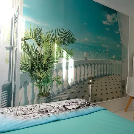 Cozy Maisonette With 2 Bathrooms In Center