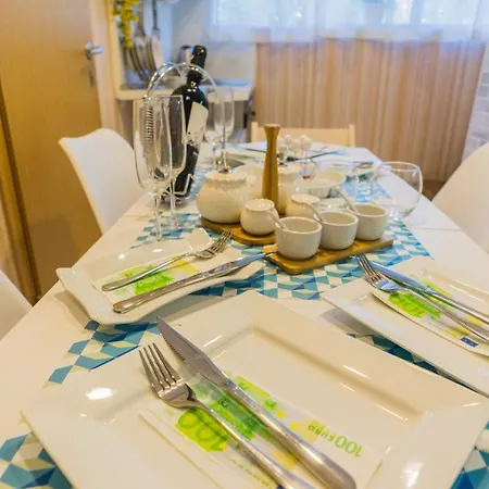 Cozy Maisonette With 2 Bathrooms In Center דירה *