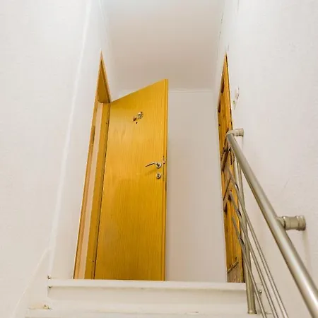 Cozy Maisonette With 2 Bathrooms In Center Apartmán Varna